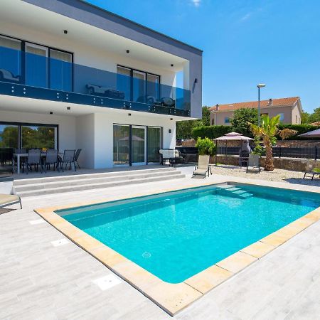 Holiday Home Villa Palma - Krk148 By Interhome Pinezići Buitenkant foto