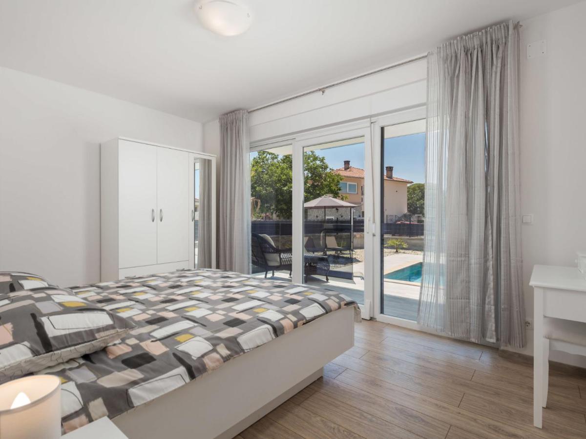Holiday Home Villa Palma - Krk148 By Interhome Pinezići Buitenkant foto