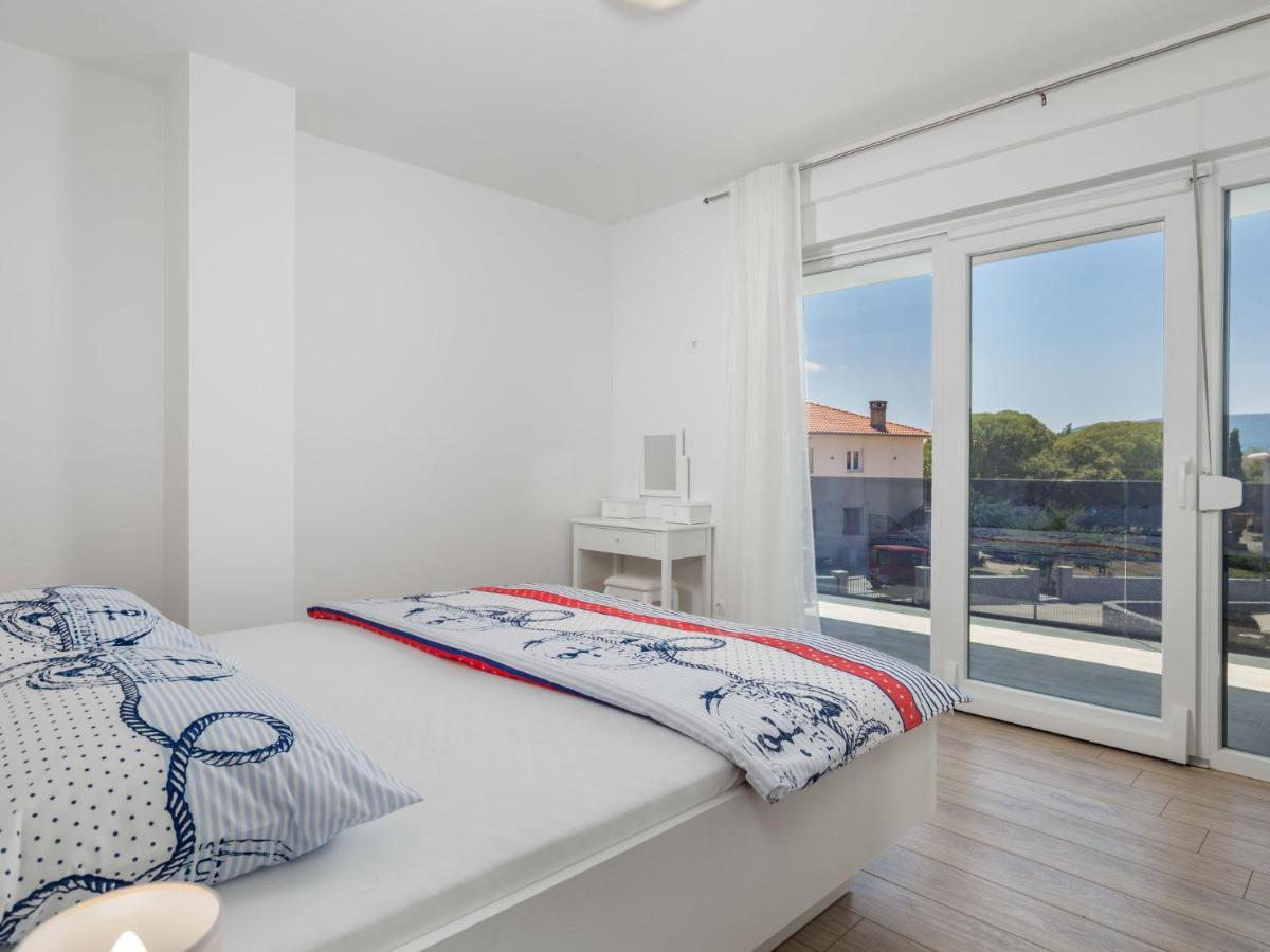 Holiday Home Villa Palma - Krk148 By Interhome Pinezići Buitenkant foto